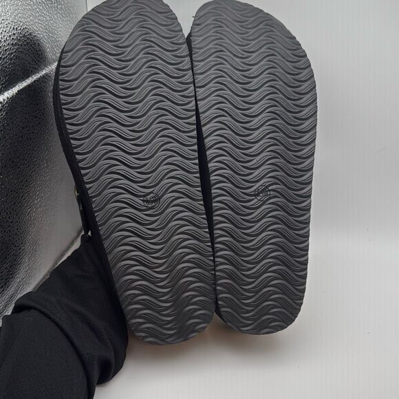 CUSHIONAIRE Women's Cozy Genuine Suede Platform Clog SIZE 8.5 WIDE BLACK - Picture 6 of 7